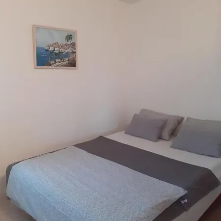 Quarto em Acomodações Particulares Cigir Vir